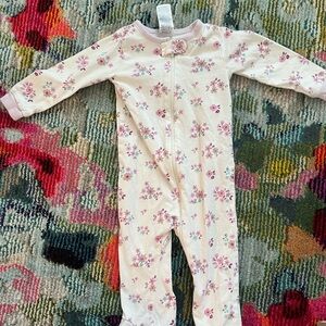 3-6 Footie Sleepers VGUC